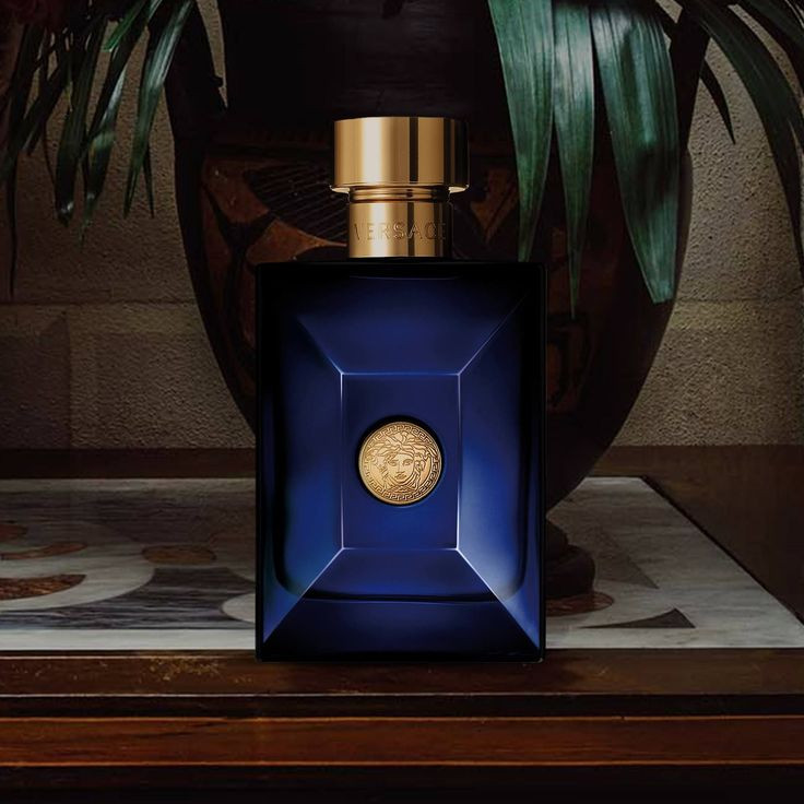 Dylan Blue - Versace for men